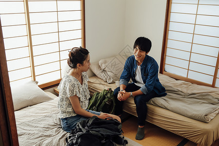 学生宿舍日本人亚洲人夫妇旅行图像能量高清图片素材