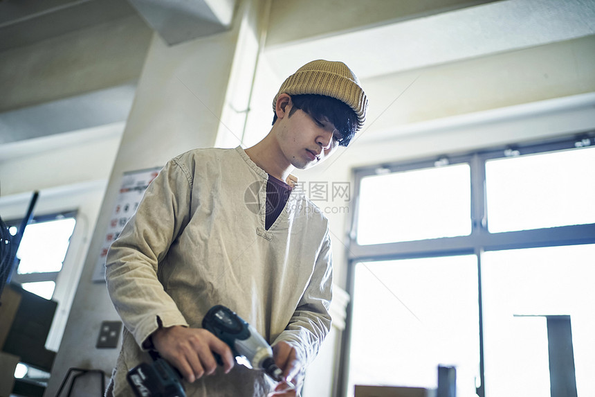 学习技术的工匠学徒图片