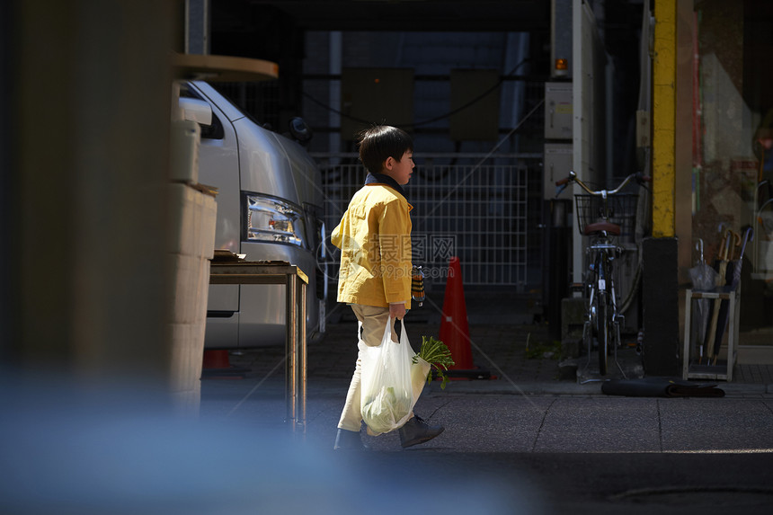 男人低等级男人们oshokai回家的男孩图片