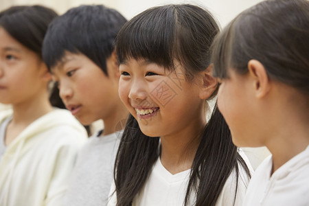 暑期培训的小女生同学高清图片素材