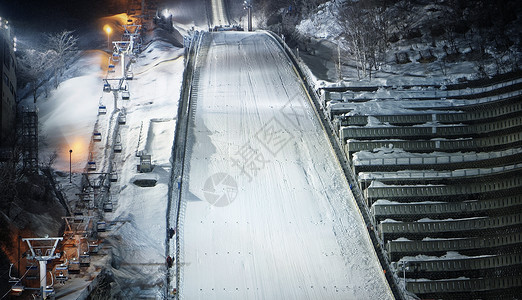 札幌滑雪场夜晚空旷的滑雪场背景