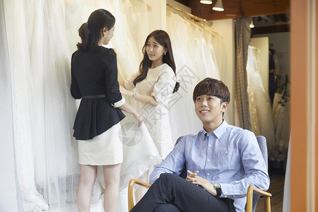 韩国韩国人神谕婚纱店婚纱婚礼策划新婚夫妇婚礼准备图片