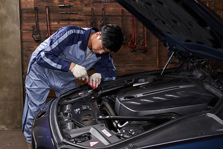 汽修工维修汽车修理高清图片素材