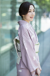 旅行一人日本风格和服女图片
