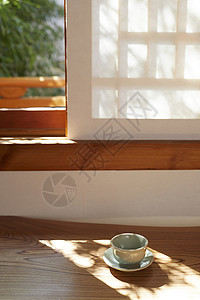 传统静物桌子茶杯阳光高清图片素材