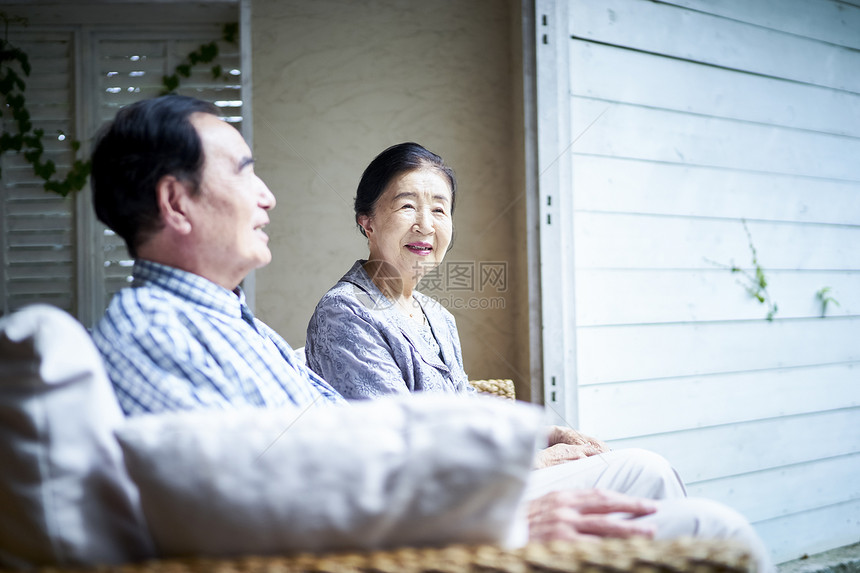 老年夫妇结婚周年活动图片