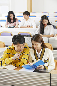 大学生阶梯教室听课韩国人高清图片素材