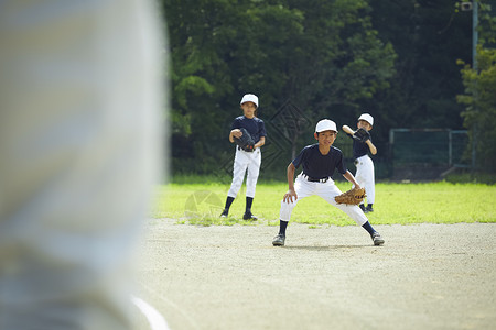 文稿空间较年轻回合少年棒球练习比赛防守图片
