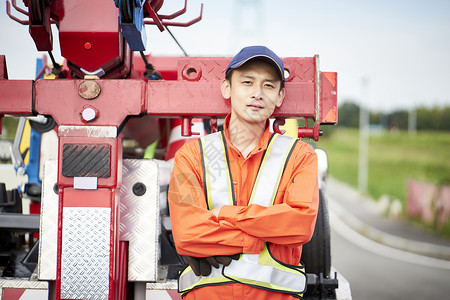 道路救援服务人员图片