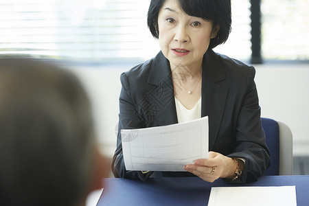 商业面试就业的女人面试者高清图片素材