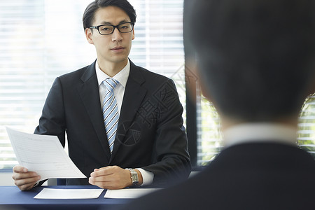 重新雇用年轻商务面试男士日本人高清图片素材