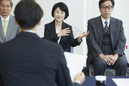 女面试官面试应聘者女人高清图片素材