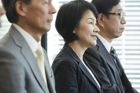 高等企业面试的面试官和面试者女孩高清图片素材