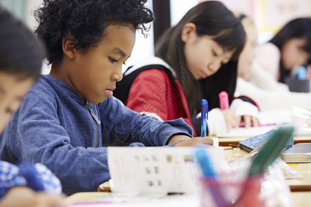 学习教学场景国际学校课堂现场教育高清图片素材