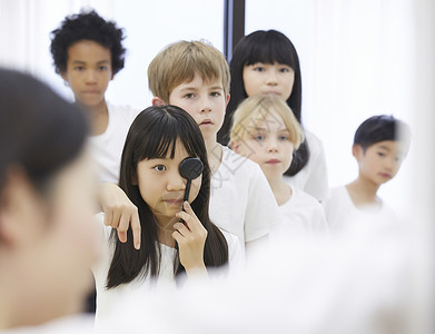 小学生检测视力图片