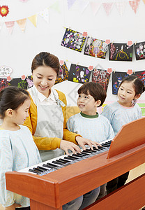 朋友特写镜头神谕幼儿园孩子老师韩语职业的高清图片素材