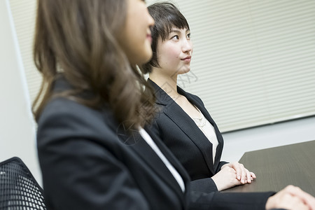 会议面试接待的商务女性图片