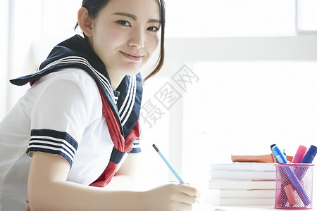 亚洲人物明亮学校女孩高中学习图片