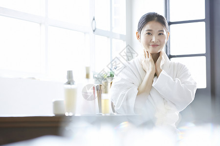 美女韩国人活力女皮肤护理高清图片