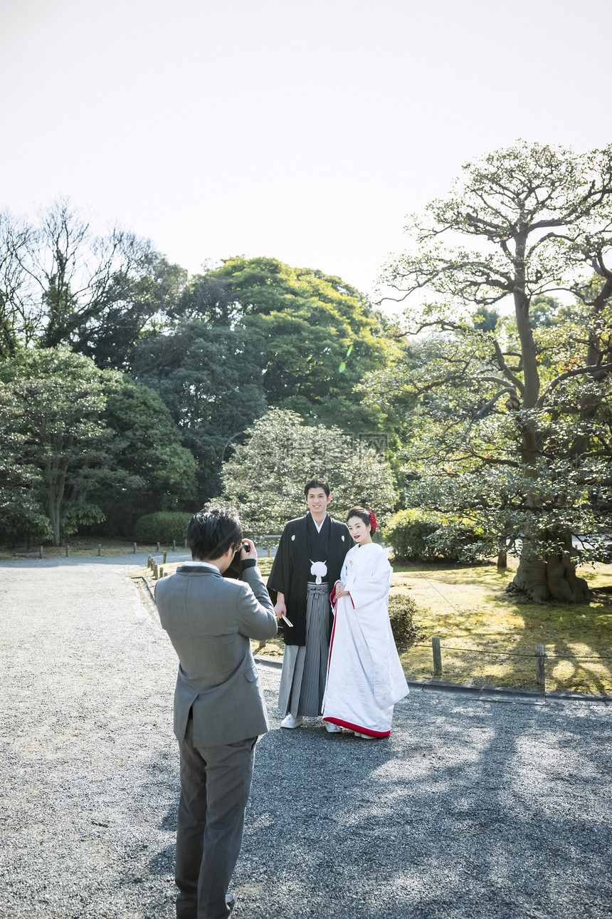 日本服饰情侣写真图片