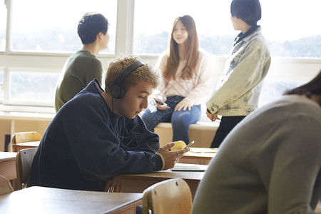 国际学校课间休息图片