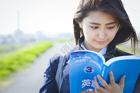 学校通勤学校女孩高中学习图片