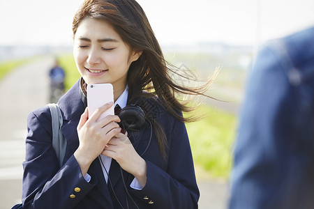 干净半身照女上学的女学生图片