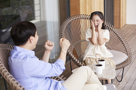 负责人评价非常小生活家庭爸爸女儿韩国人图片