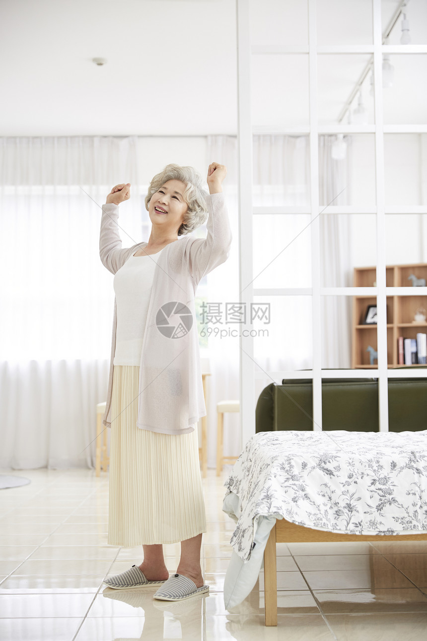 微笑窗帘幻想生活女人老人韩国人图片