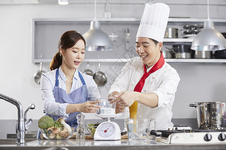 幸福灯煎锅烹饪课厨师韩语图片
