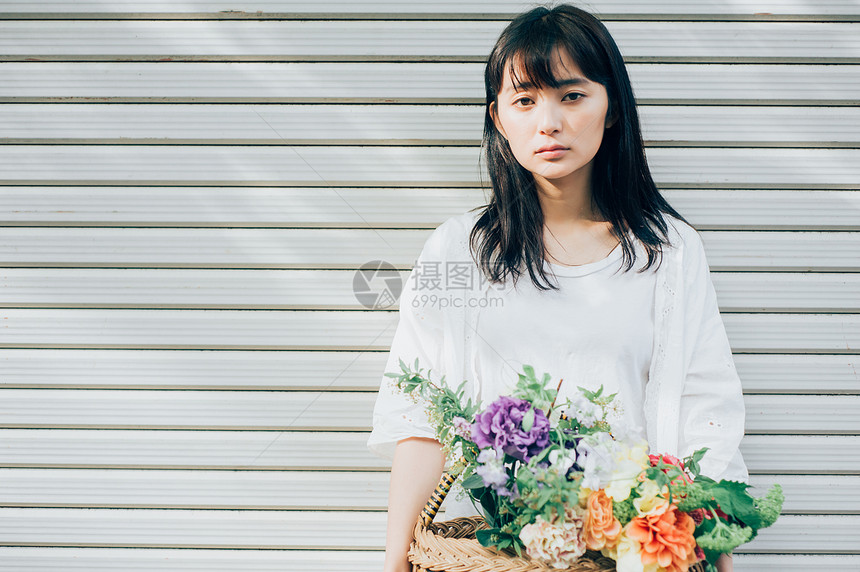 新鲜带来人物花生活女肖像图片