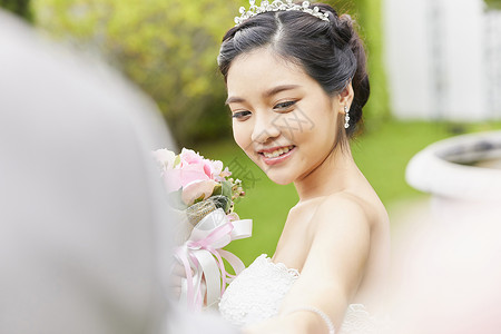 幸福的新婚夫妻少女高清图片素材