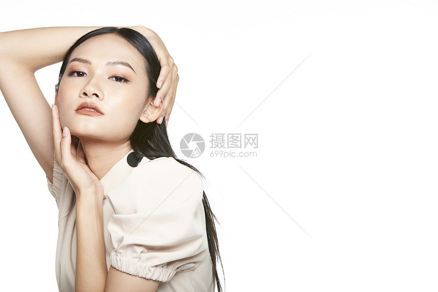 亚洲美女时尚美妆图片