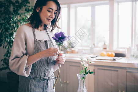 资历房屋围裙女生活方式花图片