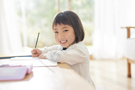 人物可爱驯养女孩儿童生活方式学习图片