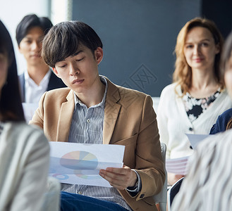 男亚洲女人商业研讨会多人高清图片素材