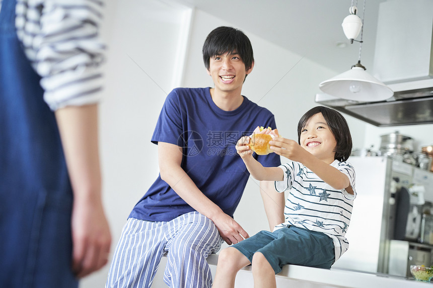 女家人空白部分家庭生活食品图片