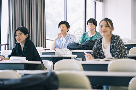 上课的大学生们教室高清图片素材