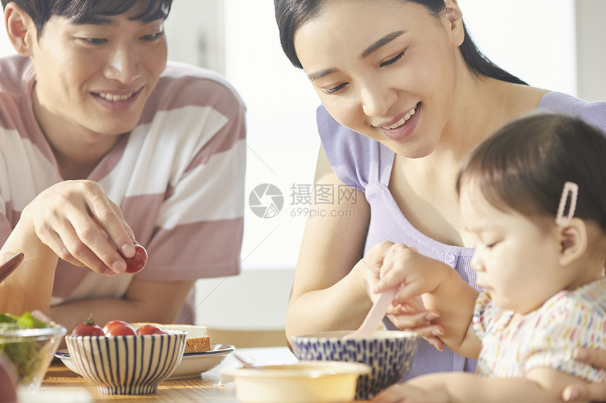 餐亚洲幼儿家庭生活食品图片