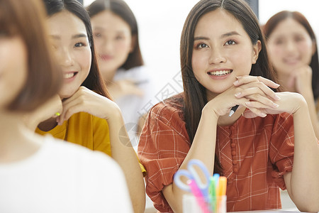 企业女士小学生校园生活课图片