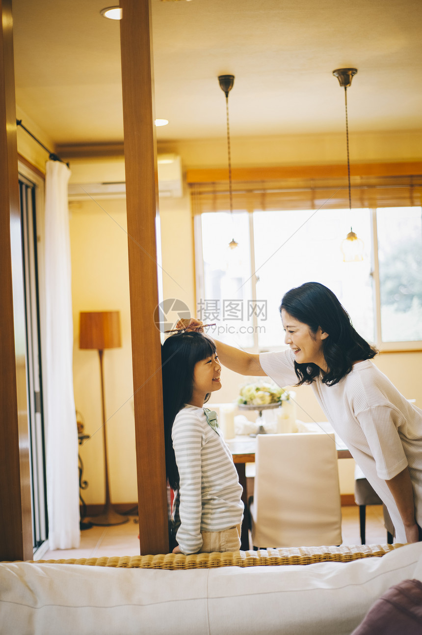 和睦双人小学生亲子成长记录图片