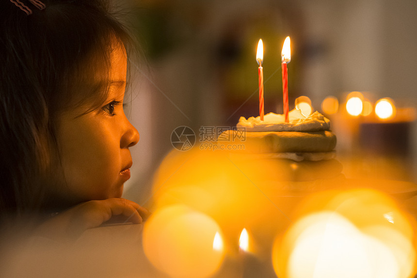 夕阳影子小姑娘女孩的生日穆迪图片