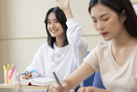 桌子高中生外语女学生学生班图片