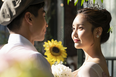 成年男子亚洲人新娘结婚摄影阳光高清图片素材