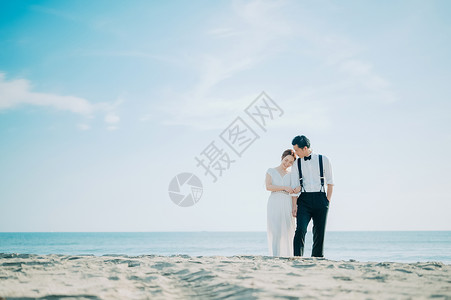 两个人男人和女人度假村婚礼海边婚礼肖像图片