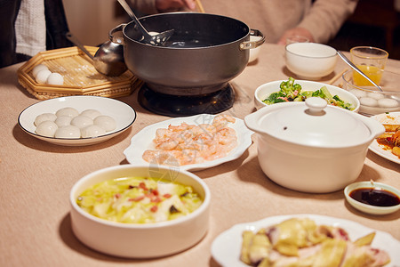 餐桌饭菜元宵节饭桌上的汤圆背景