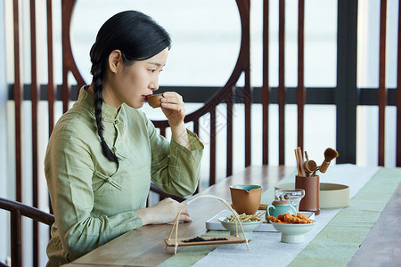 茶馆喝茶的气质美女品质高清图片素材