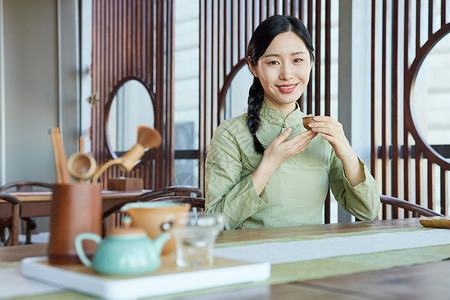 茶馆喝茶的素雅美女茶道高清图片素材