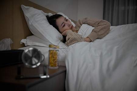 女生忧郁青年女性失眠睡不着背景