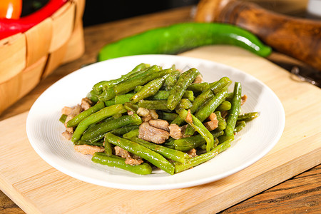 炒焖子豆角炒肉食物美食中餐背景